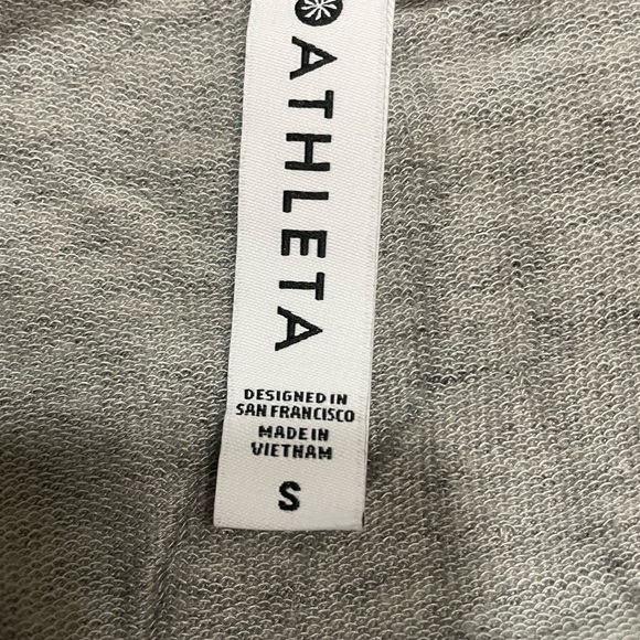 ATHLETA WOMEN'S BEYOND SOFT MINDSET HEATHER GRAY LONG SLEEVE SWEATSHIRT TOP - S - Picture 4 of 6